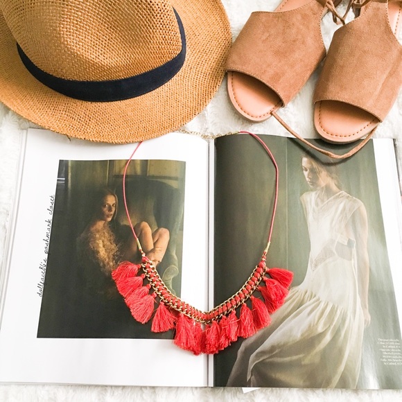 Jewelry - NWOT Boho Tassel Necklace
